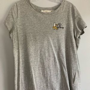 Gray H&M tee